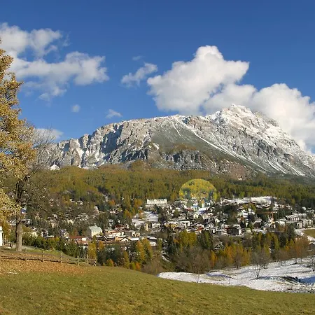 Orsoline Cortina Hotel *